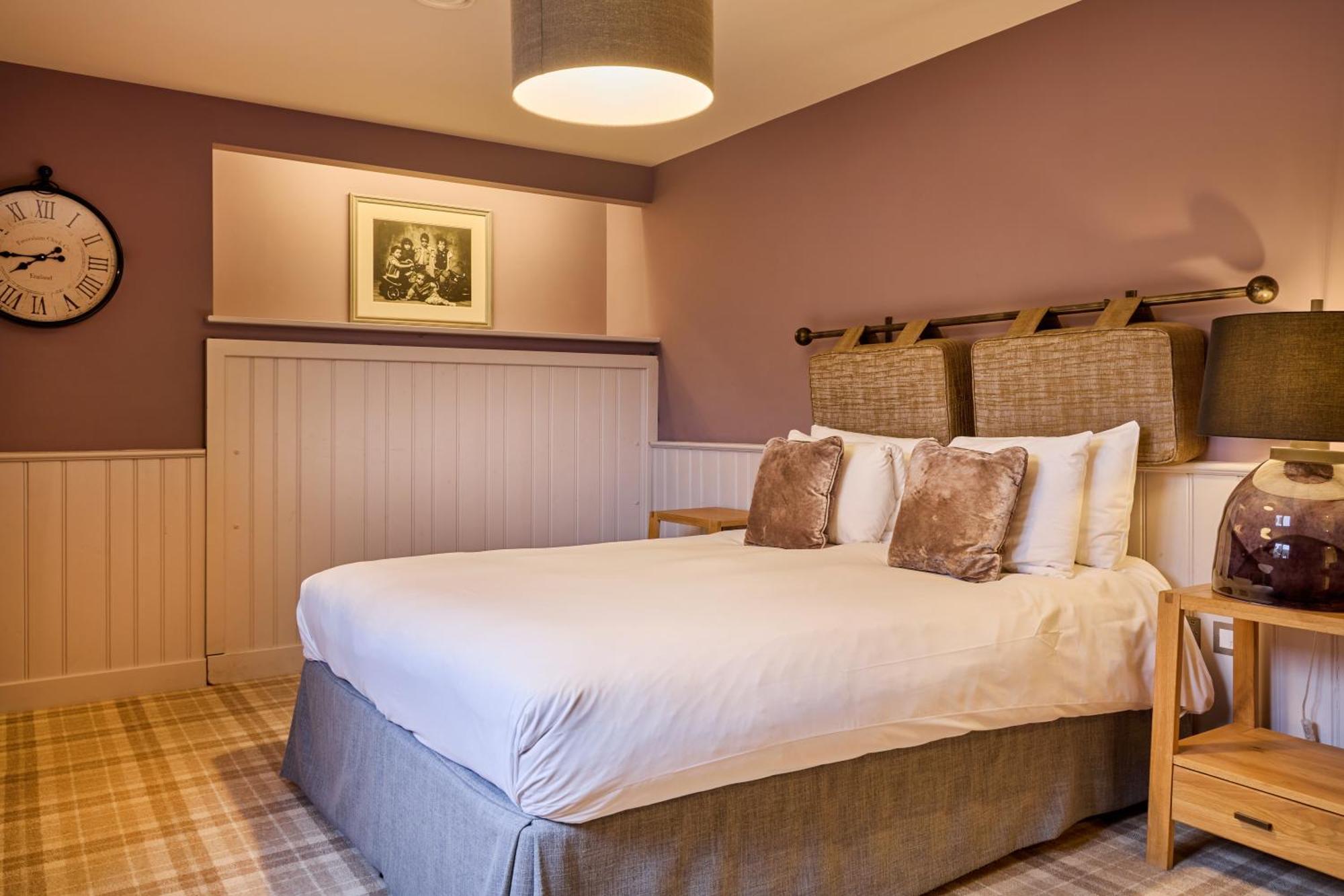 The Harcourt Arms Stanton Harcourt Quarto foto A bedroom at The Swan